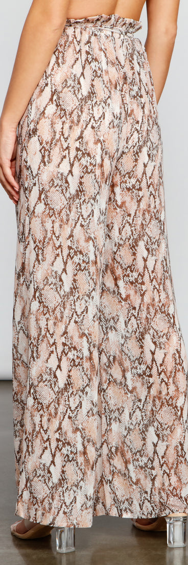 Fierce Fashionista Snake Wide Leg Pants provides a stylish start to creating your best summer outfits of the season with on-trend details for 2023!