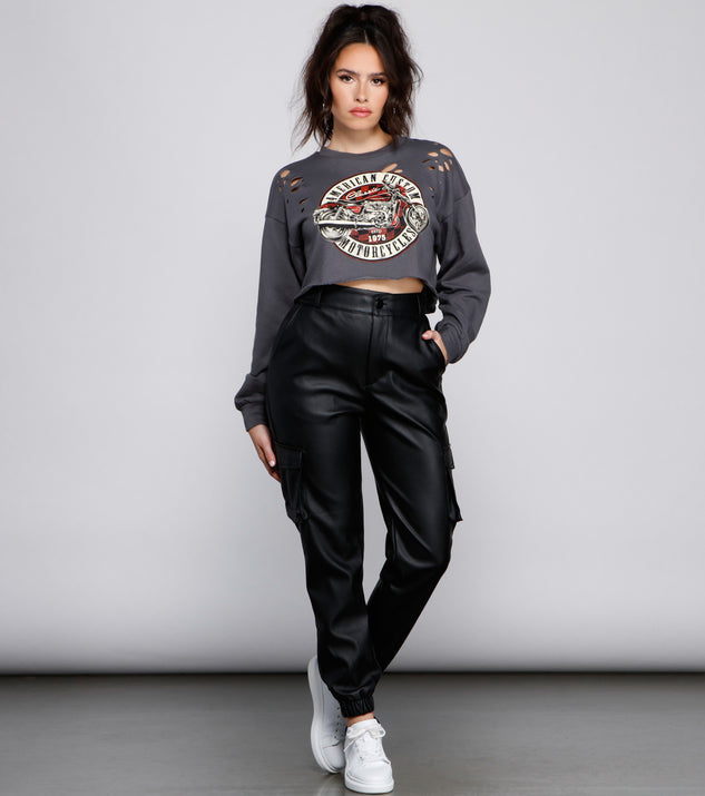 High Waist Faux Leather Cargo Pants provides a stylish start to creating your best summer outfits of the season with on-trend details for 2023!