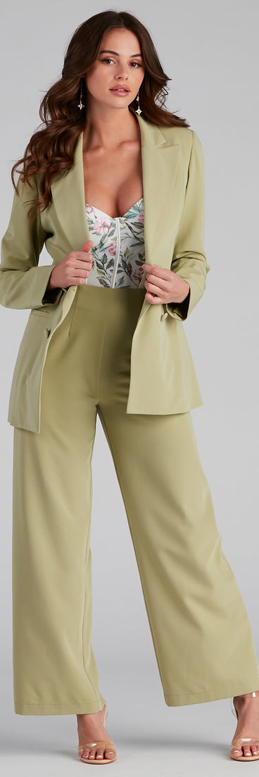 She Means Business Wide-Leg Pants provides a stylish start to creating your best summer outfits of the season with on-trend details for 2023!