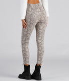Major Sass Snake Print Skinny Pants provides a stylish start to creating your best summer outfits of the season with on-trend details for 2023!