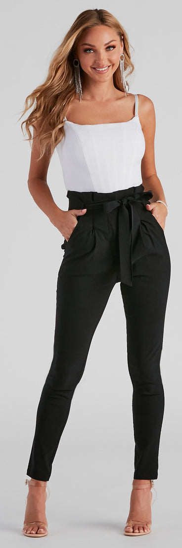 Power Moves Paper Bag Skinny Pants provides a stylish start to creating your best summer outfits of the season with on-trend details for 2023!