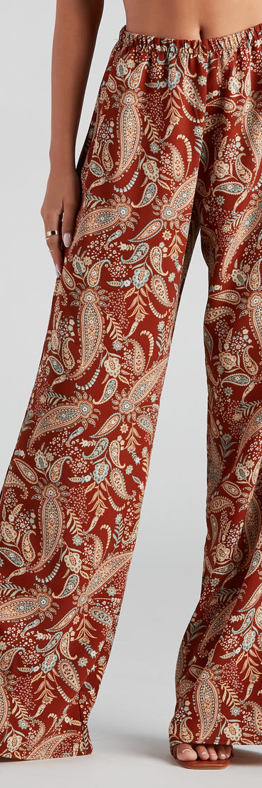 Palisades Paisley High Rise Pants provides a stylish start to creating your best summer outfits of the season with on-trend details for 2023!