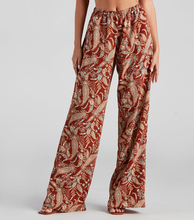 Palisades Paisley High Rise Pants provides a stylish start to creating your best summer outfits of the season with on-trend details for 2023!