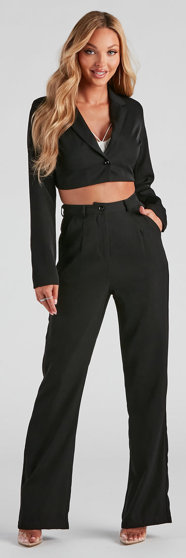 Effortless And Elevated Wide-Leg Pants provides a stylish start to creating your best summer outfits of the season with on-trend details for 2023!