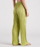 Island Guru Pleated Wide Leg Pants provides a stylish start to creating your best summer outfits of the season with on-trend details for 2023!