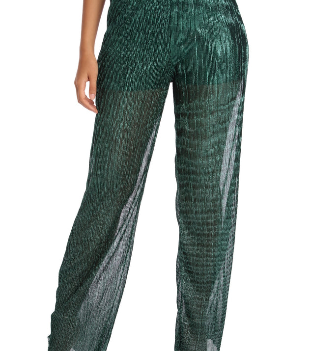 You’ll look stunning in the Keep Them Guessing Pants when paired with its matching separate to create a glam clothing set perfect for parties, date nights, concert outfits, back-to-school attire, or for any summer event!
