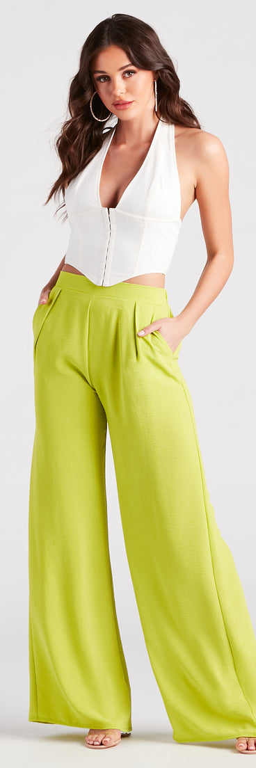 Weekend Chic High Waist Wide-Leg Pants provides a stylish start to creating your best summer outfits of the season with on-trend details for 2023!