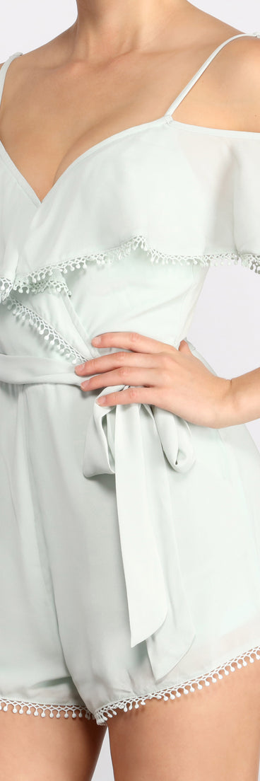 Major Flirt Ruffle Detail Romper provides a stylish start to creating your best summer outfits of the season with on-trend details for 2023!