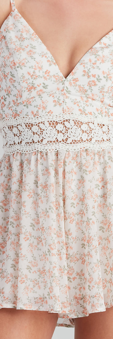 Happy Flower V-Neck Crochet Romper provides a stylish start to creating your best summer outfits of the season with on-trend details for 2023!