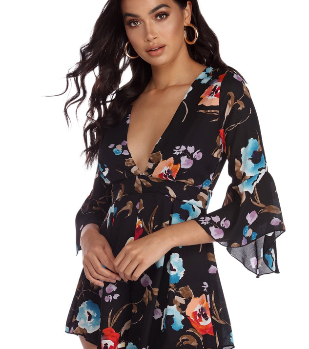 Date Night Floral Romper will help you dress the part in stylish holiday party attire, an outfit for a New Year’s Eve party, & dressy or cocktail attire for any event.