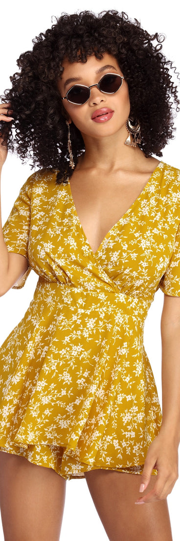 Flirty And Flowy Skater Romper will help you dress the part in stylish holiday party attire, an outfit for a New Year’s Eve party, & dressy or cocktail attire for any event.