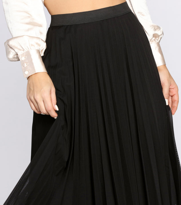Pleated Mesh Midi Skirt & Windsor