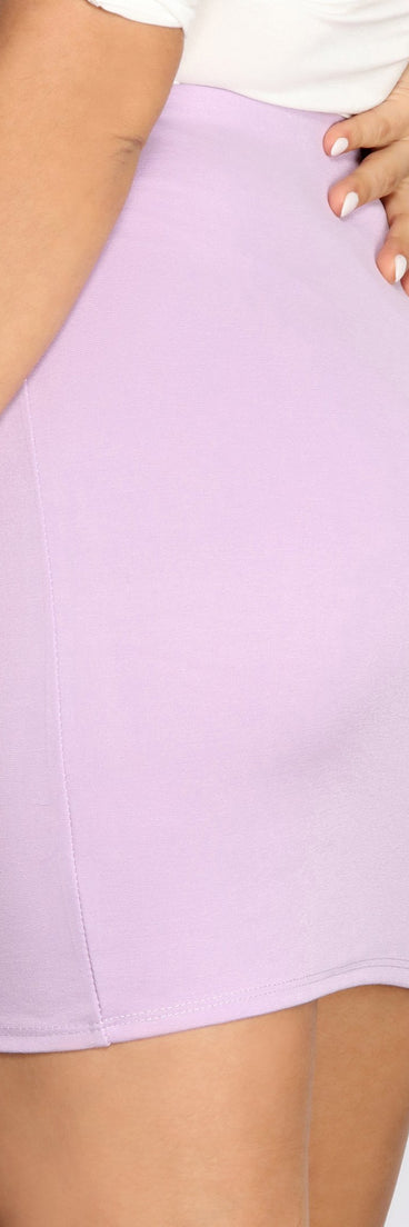 Faux Wrap Front Ponte Knit Mini Skirt provides a stylish start to creating your best summer outfits of the season with on-trend details for 2023!