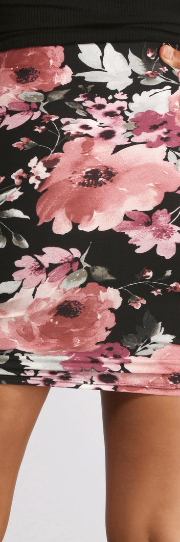 High Waist Floral Ruched Knit Mini Skirt provides a stylish start to creating your best summer outfits of the season with on-trend details for 2023!