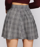Chic Houndstooth Pleated Mini Skirt provides a stylish start to creating your best summer outfits of the season with on-trend details for 2023!