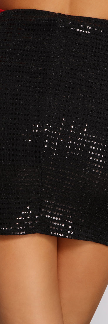 Major Babe Sequin Mini Skirt provides a stylish start to creating your best summer outfits of the season with on-trend details for 2023!