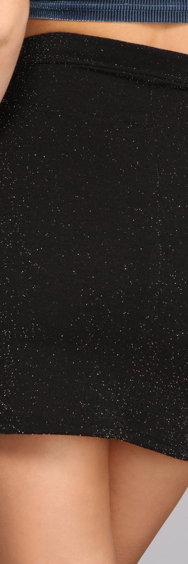 High Waist Wrap Glitter Mini Skirt provides a stylish start to creating your best summer outfits of the season with on-trend details for 2023!