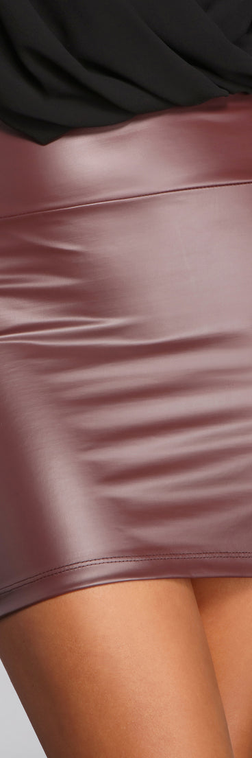 Get With It Faux Leather Skirt is a trendy pick to create 2023 festival outfits, festival dresses, outfits for concerts or raves, and complete your best party outfits!