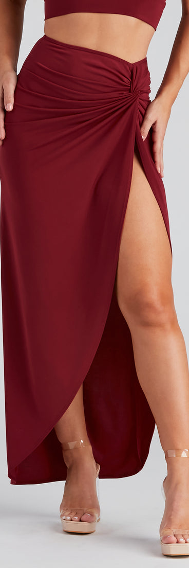 All Night Wrap Maxi Skirt is a trendy pick to create 2023 festival outfits, festival dresses, outfits for concerts or raves, and complete your best party outfits!