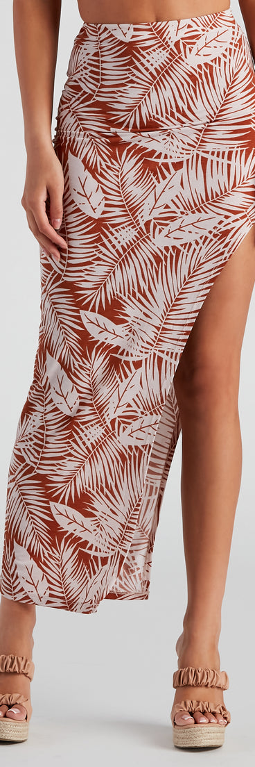 Paradise Cove Slit Maxi Skirt provides a stylish start to creating your best summer outfits of the season with on-trend details for 2023!