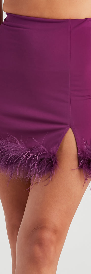 Upscale Diva Marabou Mini Skirt provides a stylish start to creating your best summer outfits of the season with on-trend details for 2023!