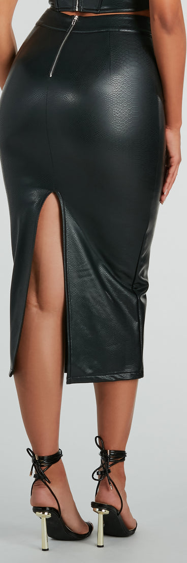 Sultry Snake Print Faux Leather Midi Skirt is a fire pick to create a concert outfit, 2024 festival looks, outfits for raves, or to complete your best party outfits or clubwear!