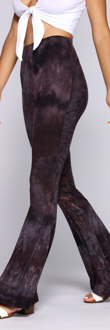 Do It With Flair Pant provides a stylish start to creating your best summer outfits of the season with on-trend details for 2023!