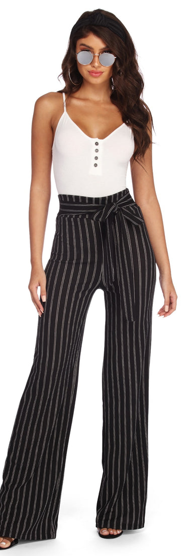 Say It In Pinstriped Pants provides a stylish start to creating your best summer outfits of the season with on-trend details for 2023!