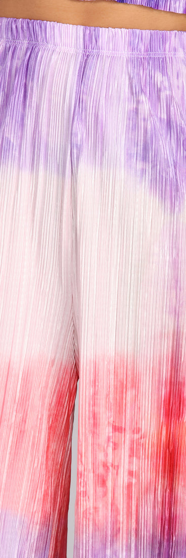 Into The Groove Cropped Pants provides a stylish start to creating your best summer outfits of the season with on-trend details for 2023!