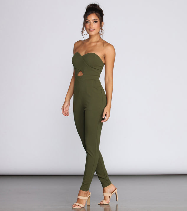 Be Mine Sweetheart Tapered Jumpsuit will help you dress the part in stylish holiday party attire, an outfit for a New Year’s Eve party, & dressy or cocktail attire for any event.