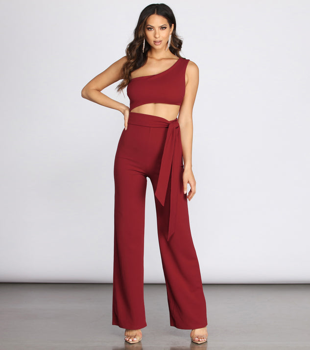 One Shoulder Cut Out Jumpsuit provides a stylish start to creating your best summer outfits of the season with on-trend details for 2023!