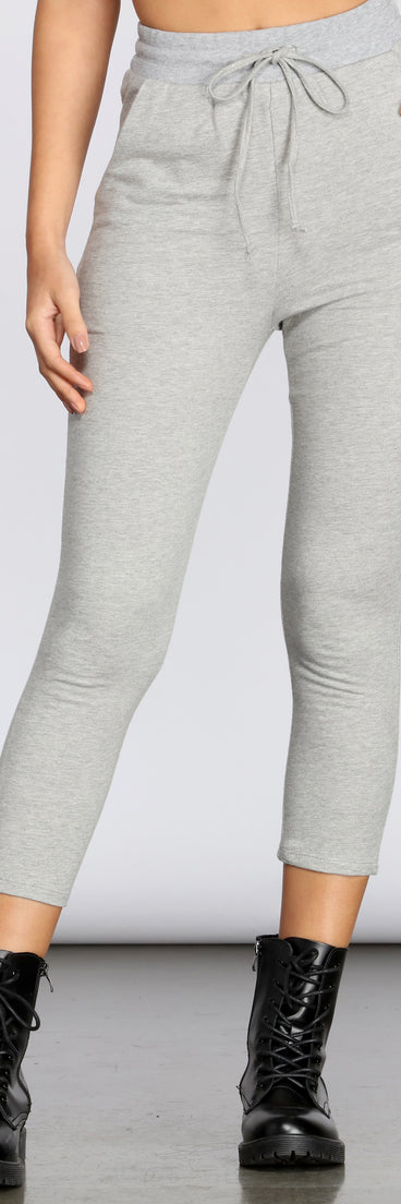 You’ll look stunning in the Casual Cutie Cropped Joggers when paired with its matching separate to create a glam clothing set perfect for a New Year’s Eve Party Outfit or Holiday Outfit for any event!