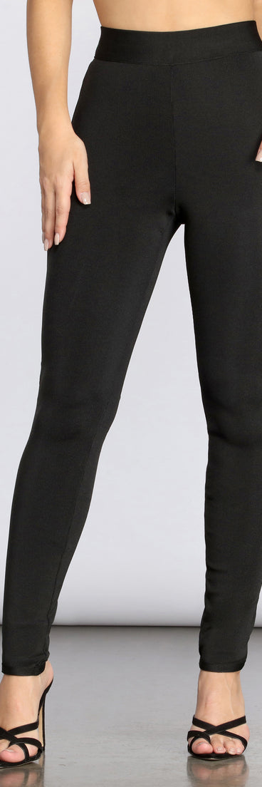 High Rise Bandage Leggings provides a stylish start to creating your best summer outfits of the season with on-trend details for 2023!