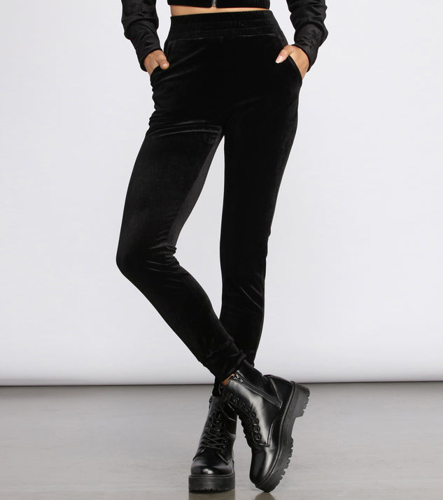 You’ll look stunning in the Lounge Around Velour Pants when paired with its matching separate to create a glam clothing set perfect for a New Year’s Eve Party Outfit or Holiday Outfit for any event!