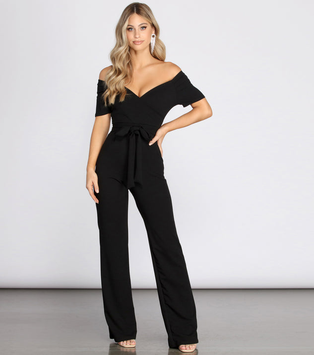 Classic Vibe V Neck Jumpsuit provides a stylish start to creating your best summer outfits of the season with on-trend details for 2023!