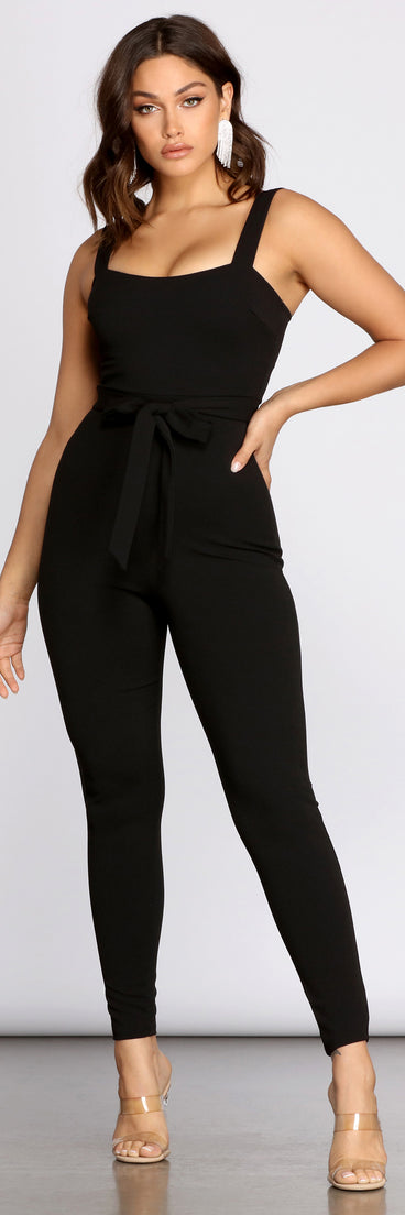 Effortless Look Tie Waist Jumpsuit provides a stylish start to creating your best summer outfits of the season with on-trend details for 2023!