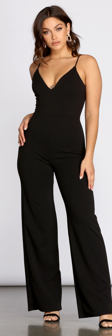 Fit For A Flattering Finish Sleek Jumpsuit provides a stylish start to creating your best summer outfits of the season with on-trend details for 2023!