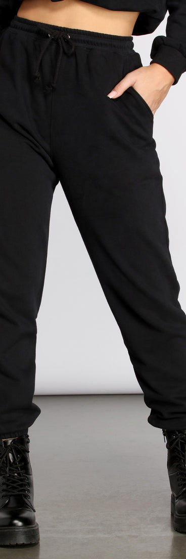 Comfy Vibes Knit Joggers provides a stylish start to creating your best summer outfits of the season with on-trend details for 2023!