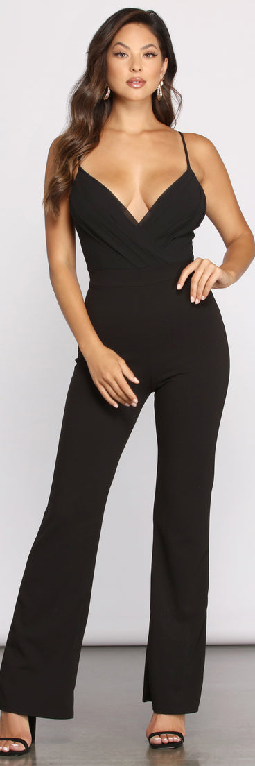 Instant Classic Plunging Surplice Jumpsuit provides a stylish start to creating your best summer outfits of the season with on-trend details for 2023!