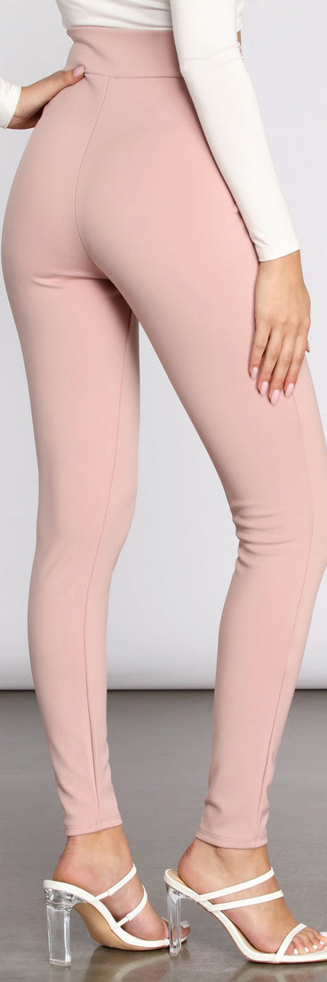 High Rise Tie Waist Skinny Pants provides a stylish start to creating your best summer outfits of the season with on-trend details for 2023!