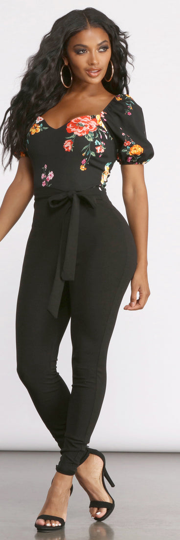Bold Floral Puff Sleeve Catsuit provides a stylish start to creating your best summer outfits of the season with on-trend details for 2023!