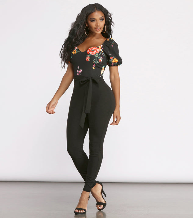 Bold Floral Puff Sleeve Catsuit provides a stylish start to creating your best summer outfits of the season with on-trend details for 2023!