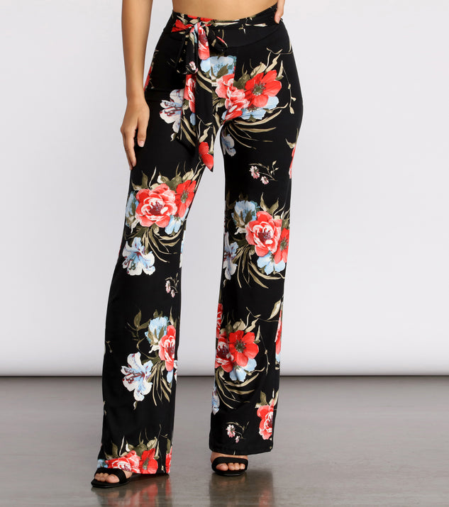 Just Enough Floral High Waist Pants provides a stylish start to creating your best summer outfits of the season with on-trend details for 2023!