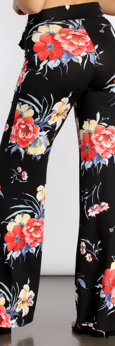 My Vibe Floral High Waist Dress Pants provides a stylish start to creating your best summer outfits of the season with on-trend details for 2023!