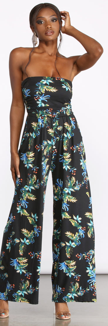 Tropical Floral Sleeveless Wide Leg Jumpsuit provides a stylish start to creating your best summer outfits of the season with on-trend details for 2023!