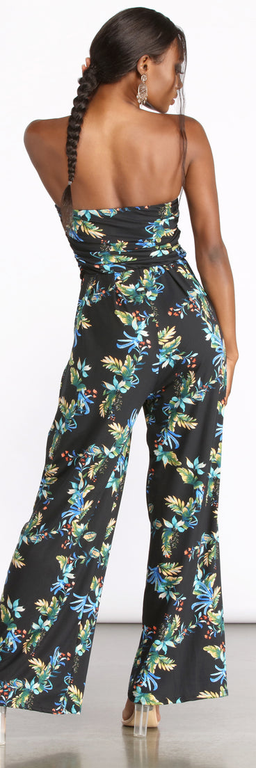 Tropical Floral Sleeveless Wide Leg Jumpsuit provides a stylish start to creating your best summer outfits of the season with on-trend details for 2023!