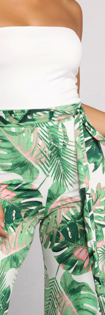 Trip To The Tropics Strapless Jumpsuit provides a stylish start to creating your best summer outfits of the season with on-trend details for 2023!