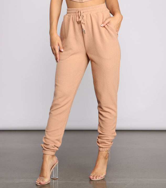 Casually Slay Ribbed Knit Joggers provides a stylish start to creating your best summer outfits of the season with on-trend details for 2023!