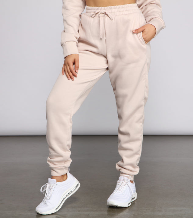 Back To Basics High Waist Joggers provides a stylish start to creating your best summer outfits of the season with on-trend details for 2023!