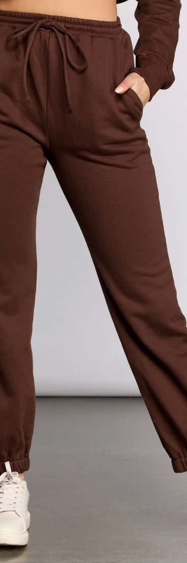 Basic Mood High Waist Joggers provides a stylish start to creating your best summer outfits of the season with on-trend details for 2023!